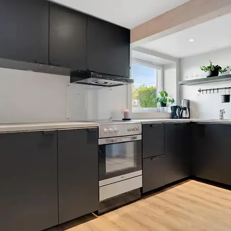 Kjellerleilighet Med Rolig Og Sentral Beliggenhet! Appartement Haugesund